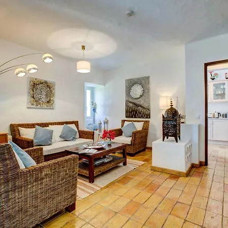 Casa Flora Villa *